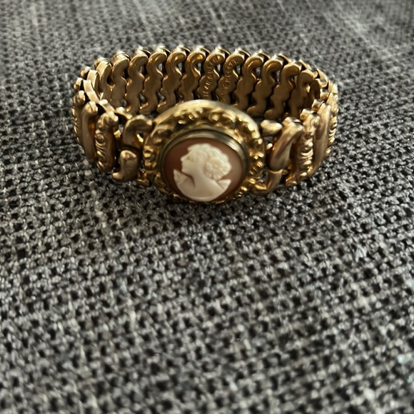 Jewelry Antique American Queen Bracelet 197 Poshmark